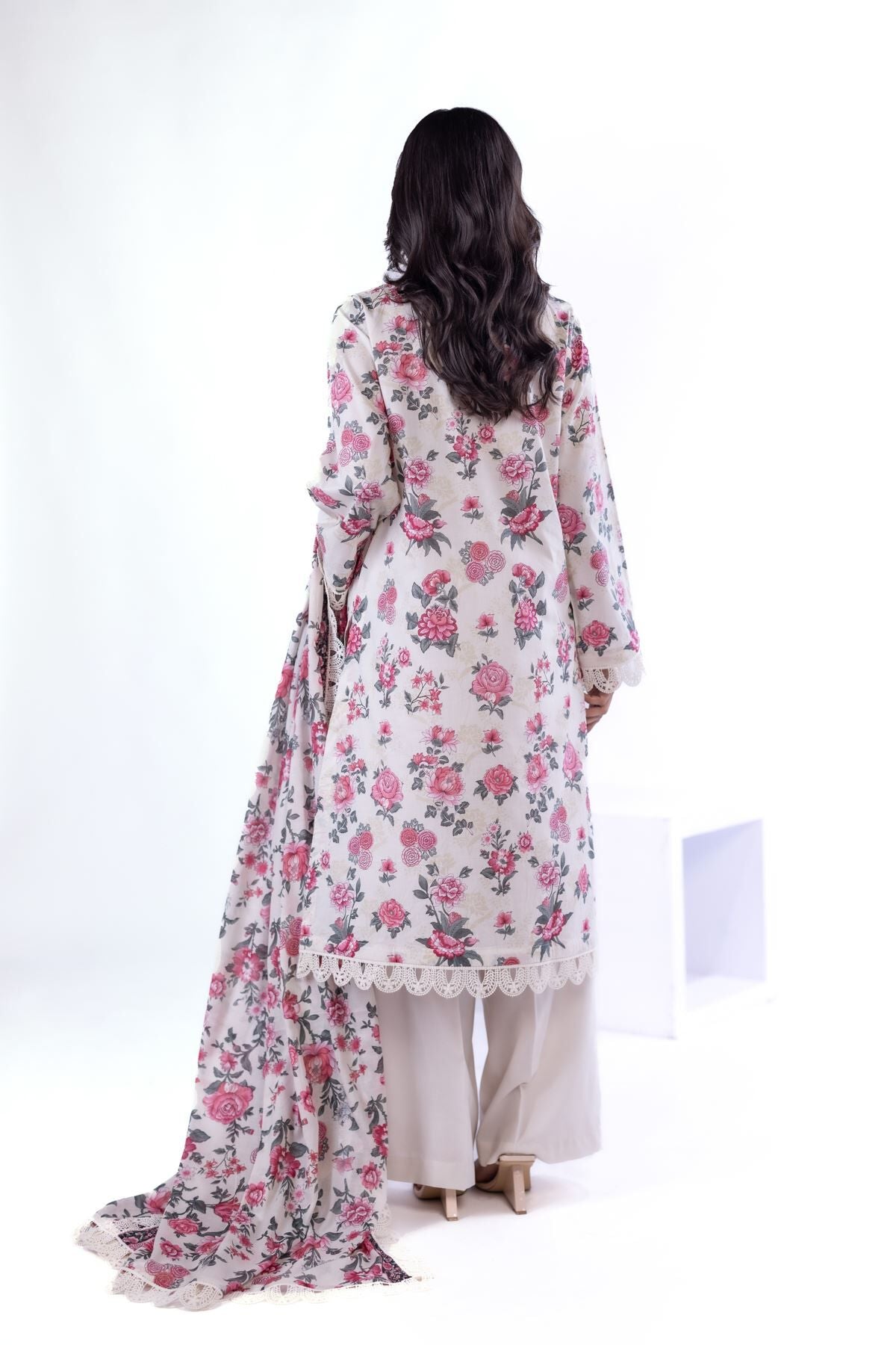 Printed | Lawn Fabrics 3 Piece