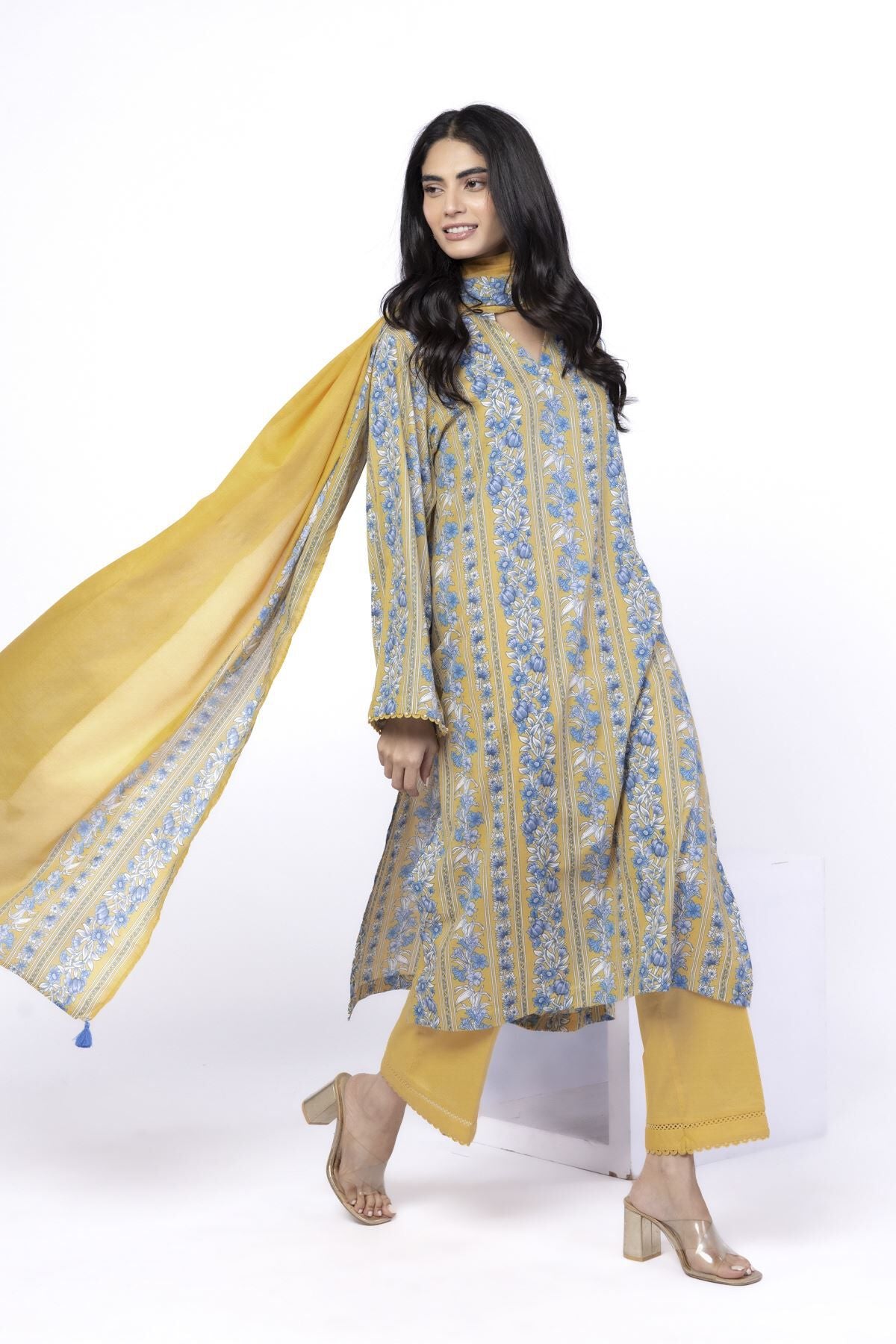 Printed | Lawn Fabrics 3 Piece