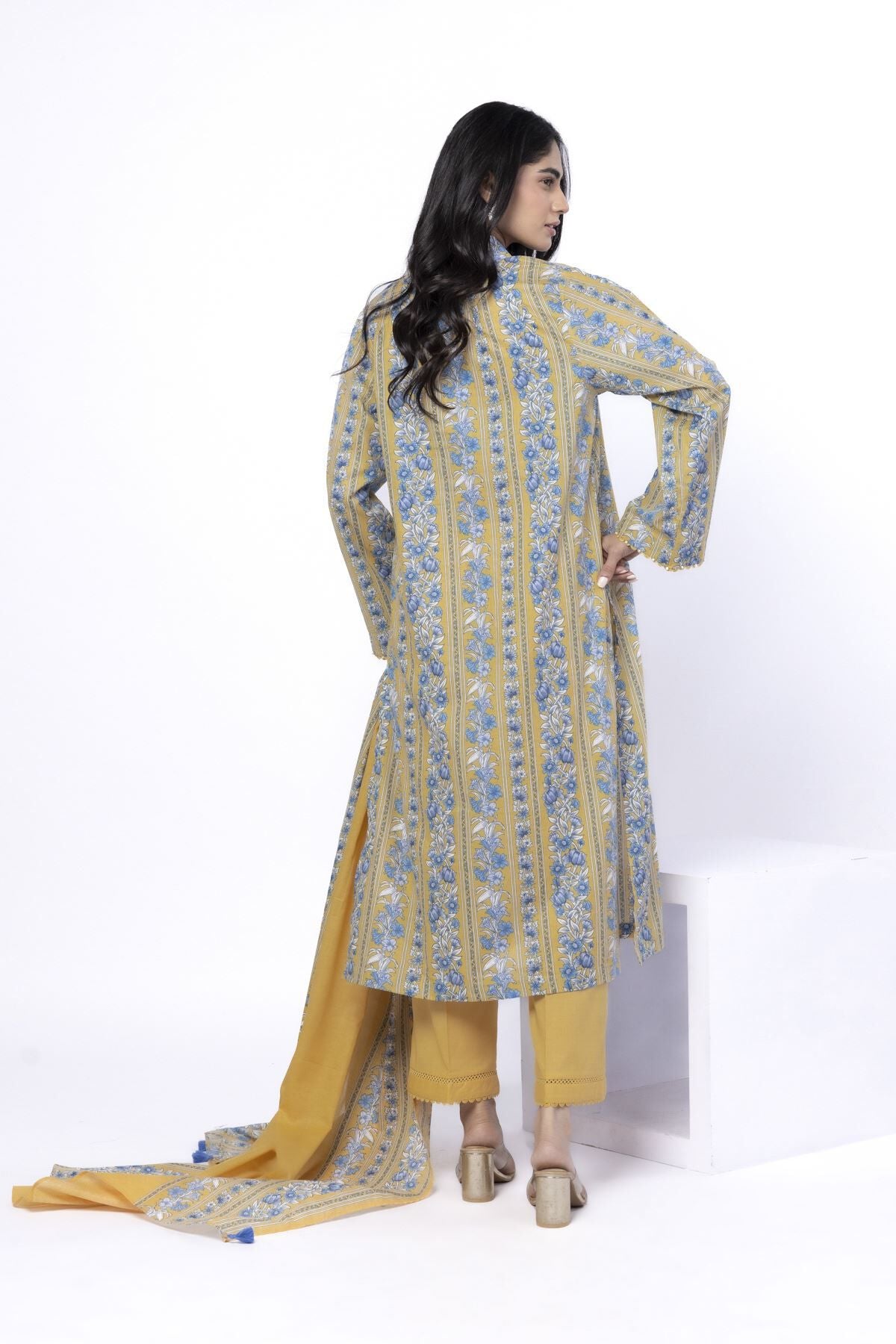 Printed | Lawn Fabrics 3 Piece