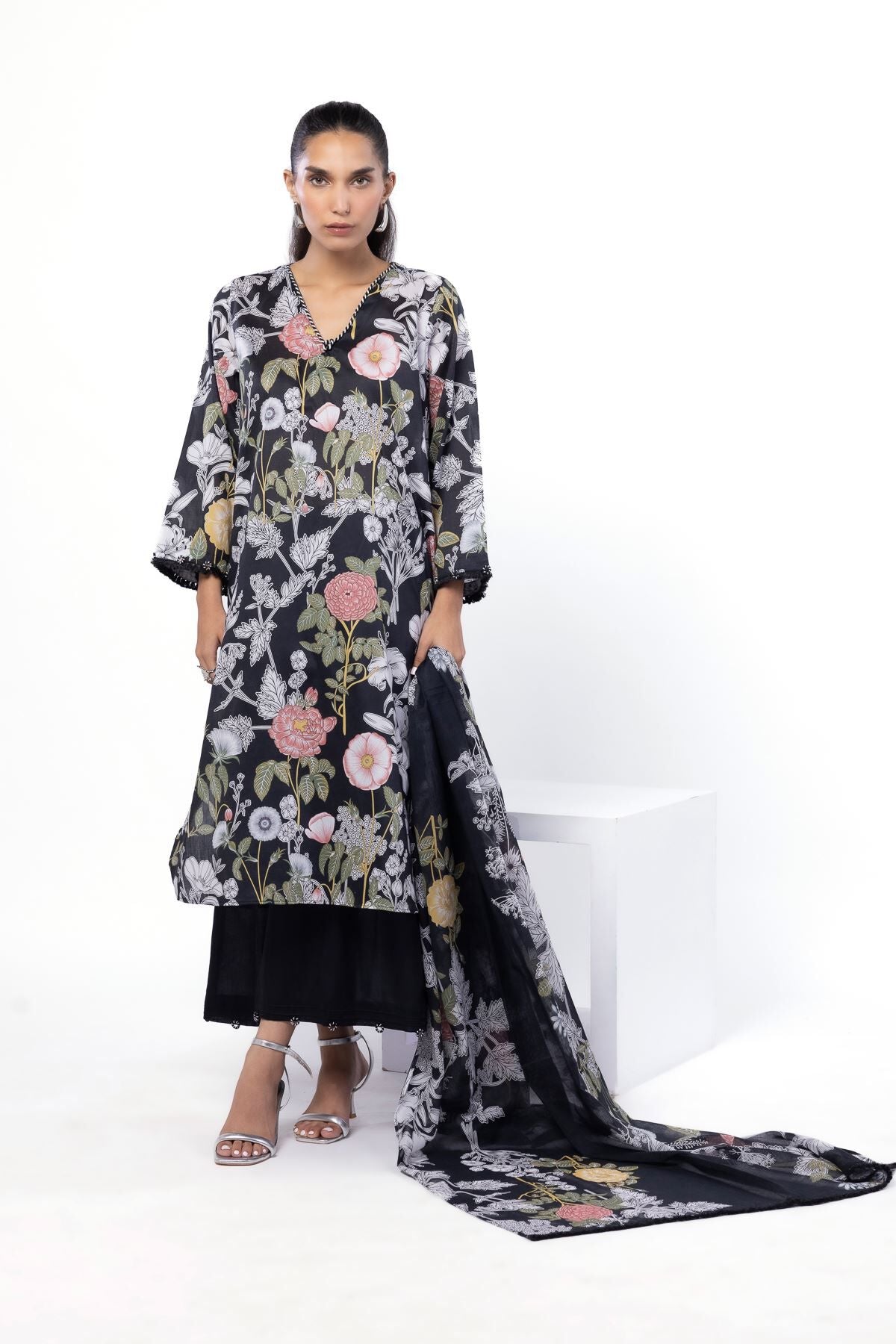 Printed | Lawn Fabrics 3 Piece