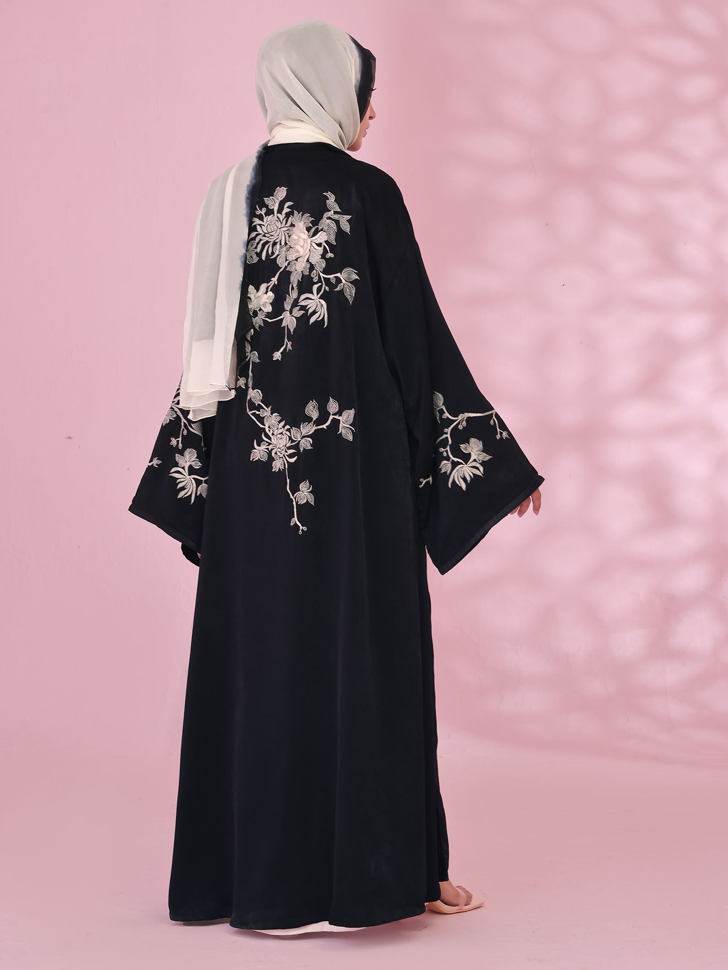 Kiku Charm kimono