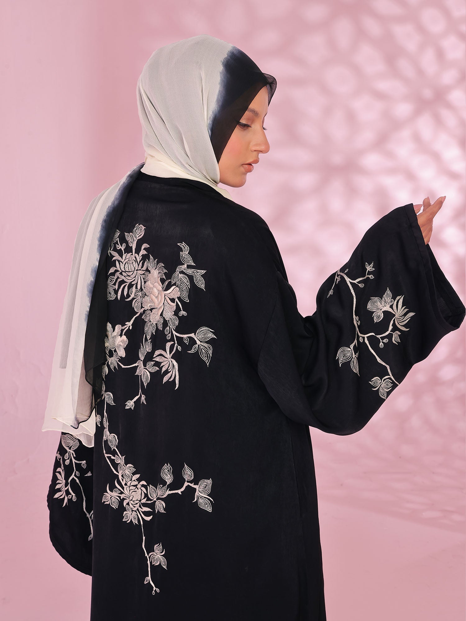 Kiku Charm kimono