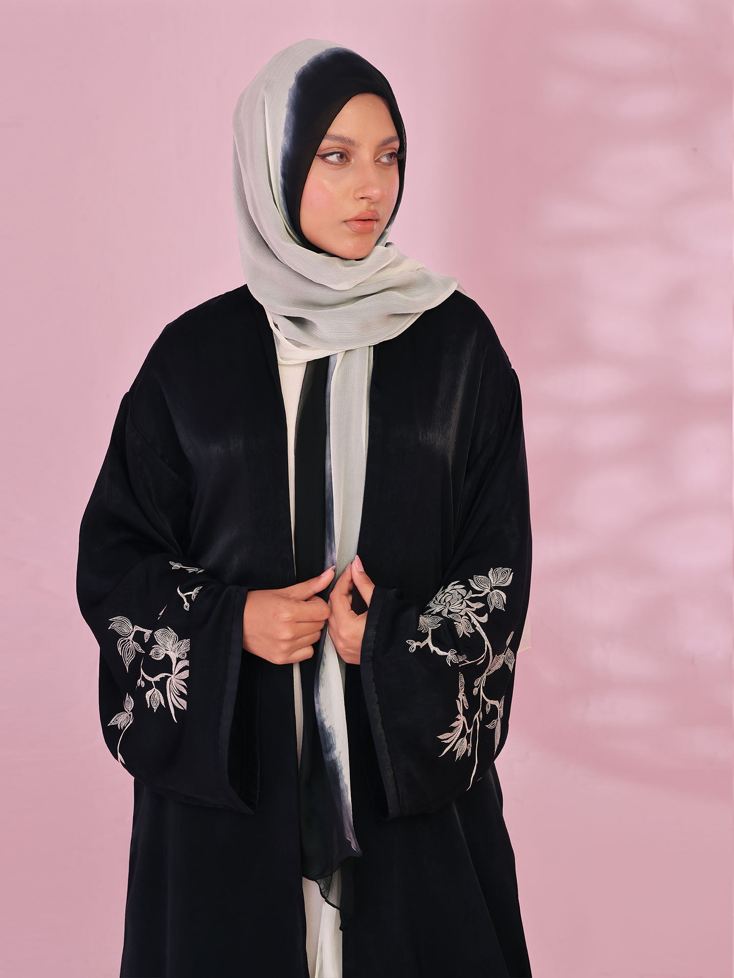 Kiku Charm kimono