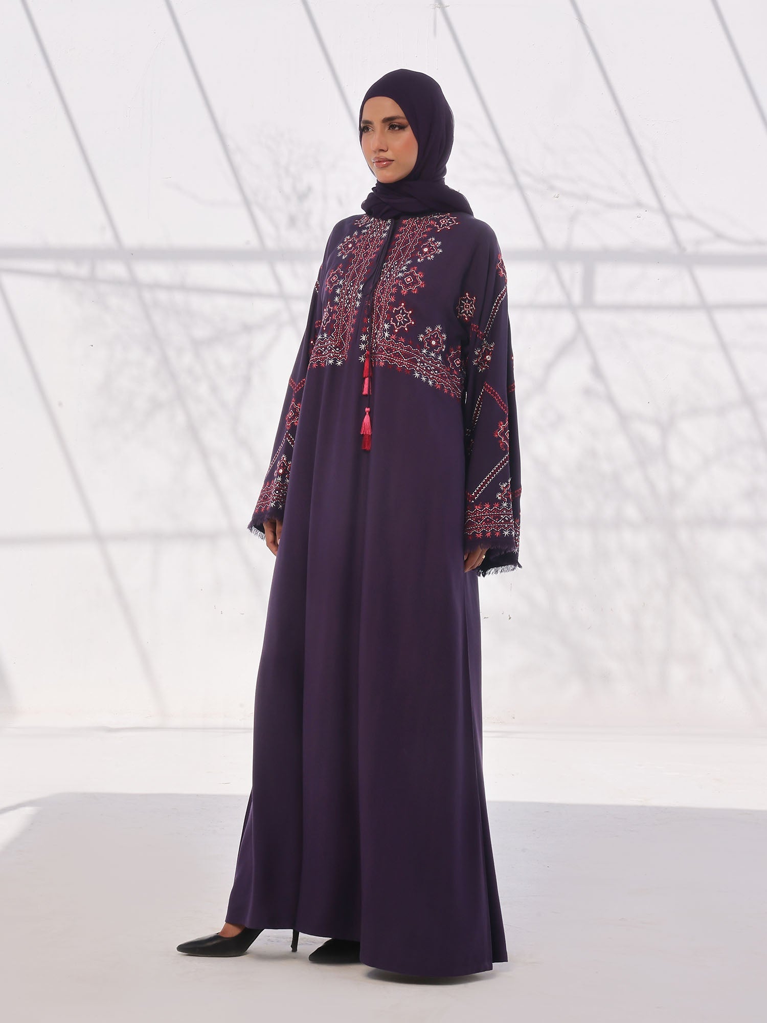 Kacha Tanka Abaya